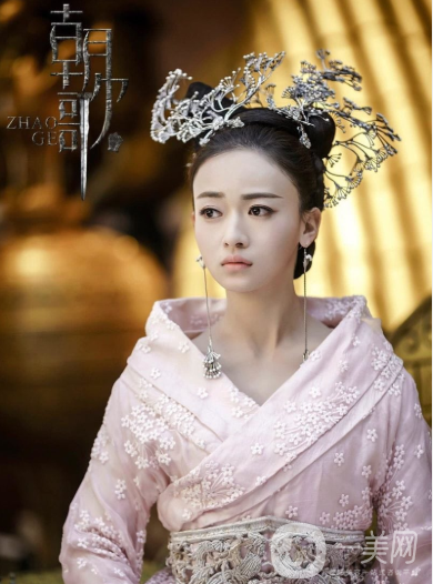 《延禧攻略》整容臉泛濫之后，于媽新劇自然美女阿嬌加盟
