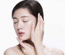 如何消除雙下巴？ 怎么減雙下巴？