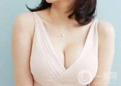 妙桃假體隆胸費用大概是多少？