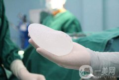 上海假體豐胸需要多少錢？