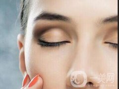 玻尿酸填充淚溝幾天消腫