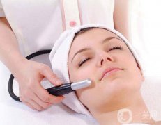 做電波拉皮去皺的價(jià)格是多少？果好不好？