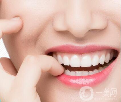 哪種烤瓷牙比較好？他們有什么區(qū)別呢？