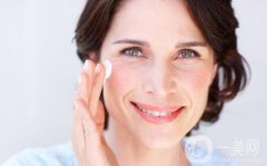 怎樣去皺紋眼部皺紋？哪種方式比較好？