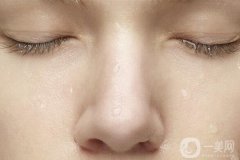 手術(shù)去眼袋的兩種方法？那種好？