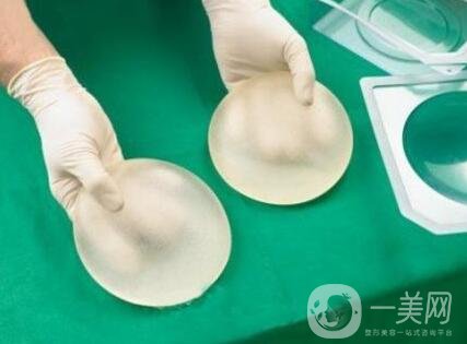 假體隆胸術(shù)有哪些特點？