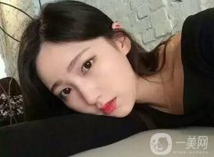 雙下巴吸脂后一個月還是有雙下巴，是失敗了嗎？