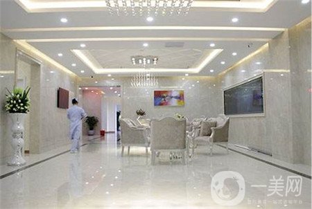 貴陽(yáng)華美整形美容醫(yī)院價(jià)格表驚喜發(fā)布享惠一夏