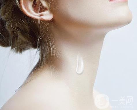 除頸紋用什么方法比較好見*快？