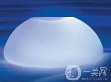 妙桃隆胸費(fèi)用的價位大概是多少？
