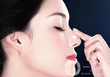 隆鼻手術(shù)的風(fēng)險大嗎？有哪些？