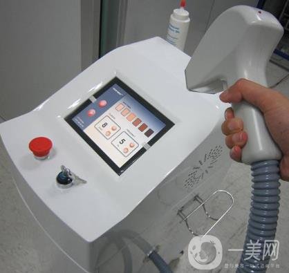 激光脫毛胡子一次多少錢(qián)？做幾次可以脫干凈？