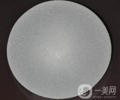 娜高假體價格貴不貴？一般要多少錢？