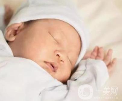 昆明醫(yī)科大學第一附屬醫(yī)院整形科價格表，內(nèi)附兔唇矯正案例