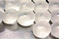 硅膠隆胸會(huì)不會(huì)發(fā)霉，硅膠隆胸后有哪些注意事項(xiàng)呢?