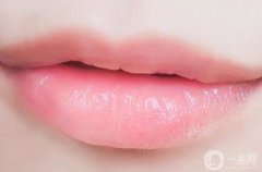 嘟嘟唇能維持多久？