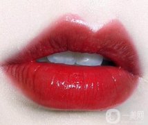 漂唇手術(shù)怎么做?