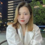 近眼袋沒有了心情當(dāng)然是越來(lái)越好呀，忙著工作忙著健身