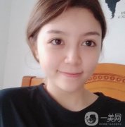 做完面部拉皮手術(shù)后的這些天，醫(yī)院的護(hù)士美女也特別貼心，一直和我聯(lián)系關(guān)心