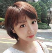 一開始覺得假體真的很不安全，結(jié)果發(fā)現(xiàn)下巴真的是越來越寬了,現(xiàn)在只能考慮