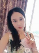 現(xiàn)在的我出門的時(shí)候就不會帶著頭套了，在家的時(shí)候我還是會佩戴的，畢竟在家