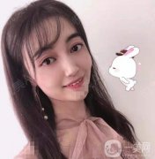 現(xiàn)在做完吸脂一個月了，這幾天和朋友一起出去玩，都說我變化真的是特別的大