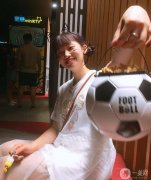 后來我閨蜜推薦我可以弄個水針!據(jù)說水光針補水效果