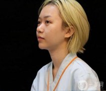 一直想擁有一個(gè)漂亮的鼻子，終于在整形醫(yī)院實(shí)現(xiàn)了