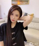 在我做雙眼皮手術(shù)之前，我是那種小豆眼