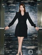 陳喬恩楊冪的時尚穿搭：展現(xiàn)婀娜多姿的曲線美