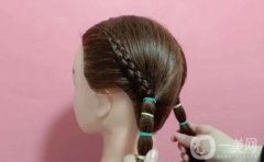 小女孩發(fā)型指南：簡(jiǎn)單時(shí)尚的扎法技巧