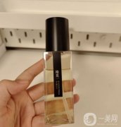 發(fā)質(zhì)蓬松變?nèi)犴樀拿孛埽鹤o發(fā)精油的神奇功效