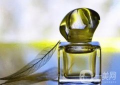 香水：使用不應“點到為止”