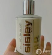 法國(guó)女人的護(hù)膚秘訣：植物精粹與浪漫的生活藝術(shù)