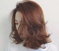 鎖骨發(fā)：時尚百搭，美麗無限