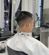 男士發(fā)型指南：四種值得嘗試的發(fā)型，讓你脫穎而出
