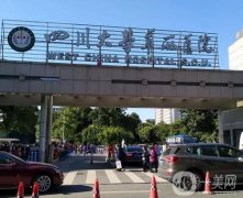 成都三甲正規(guī)植發(fā)醫(yī)院名單：華西、省人民醫(yī)院TOP5領(lǐng)銜！開(kāi)啟價(jià)格費(fèi)用新篇章