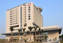 龍崗中心醫(yī)院吸脂價(jià)格表2024查收！醫(yī)生介紹、口碑、預(yù)約看這篇