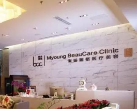 更新了2.0版北京隆胸好的醫(yī)院排行榜前十！top10內(nèi)公立vs私立！實力‘跪了’