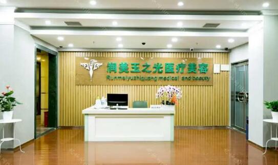 全國(guó)假體隆鼻醫(yī)院排行榜：改良鼻梁?jiǎn)栴}，讓你的五官更加挺拔立體