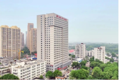 武漢大學(xué)中南醫(yī)院.jpg